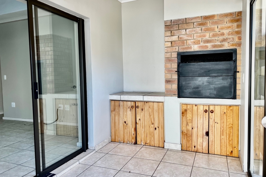 2 Bedroom Property for Sale in Blue Mountain Village Western Cape